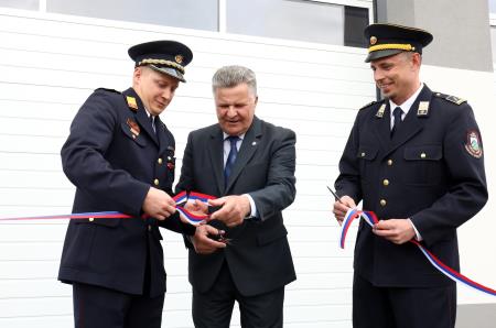 OTVORITEV DOMA NA RAKEKU 36 FOTO LJUBO VUKELIČ
